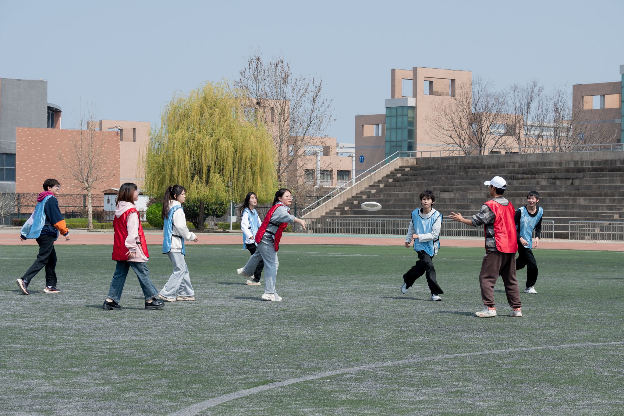 第九届阳光护航心理育人宣传季启动仪式暨大学生心理健康趣味运动会